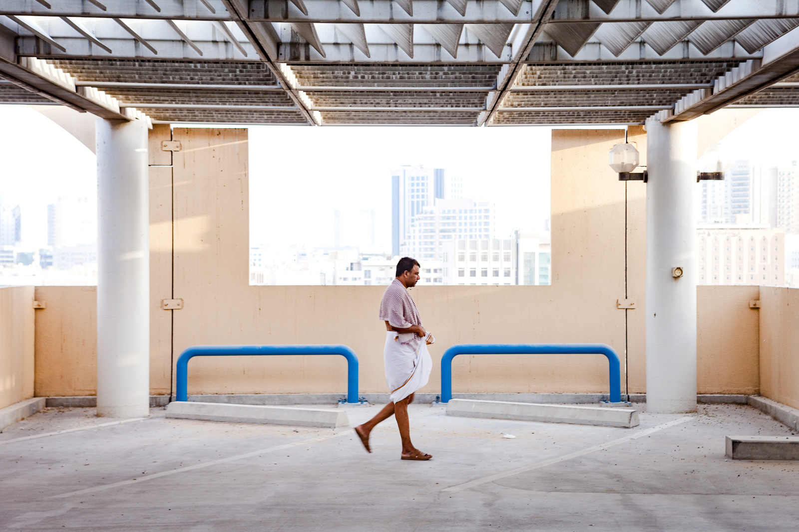 Sun Bath, Photo by Milo | Photographer