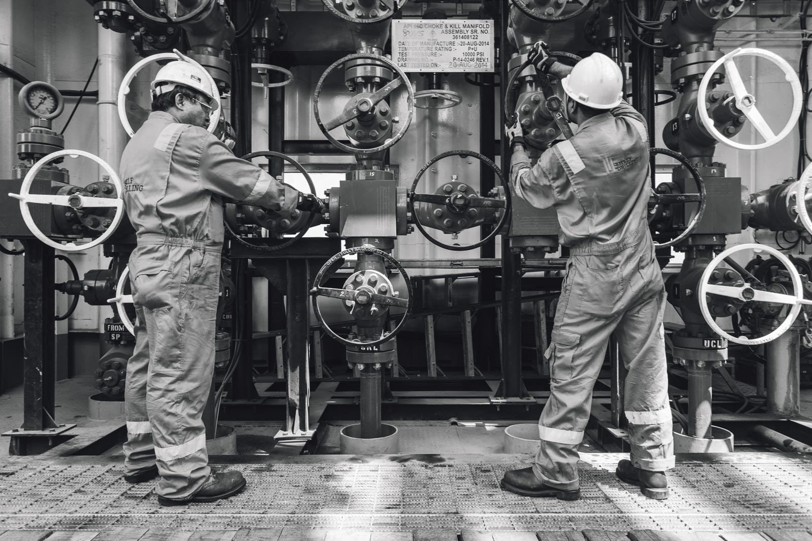 Shelf Drilling 03, Photo by Milo | Photographer