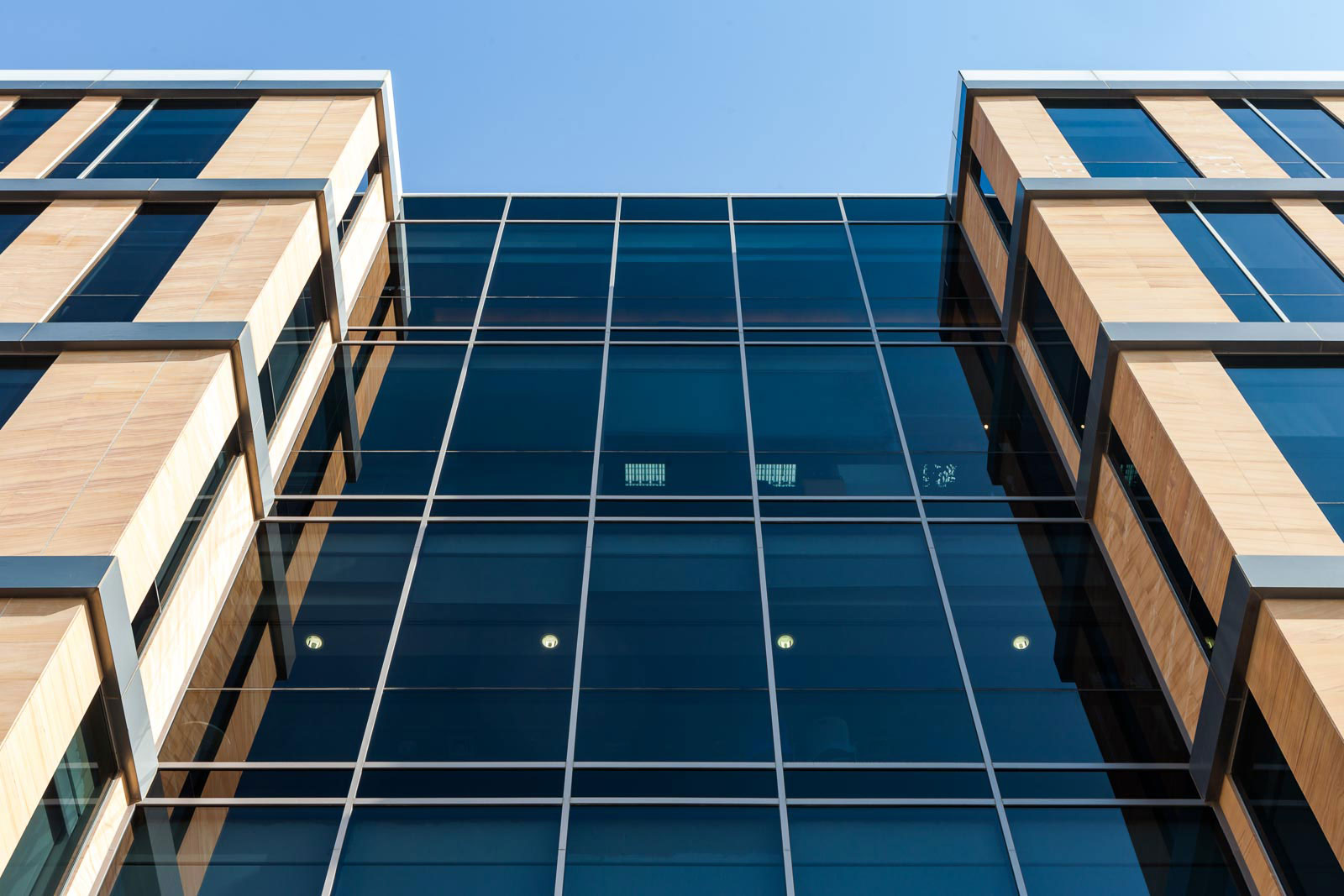 Dubai Internet CIty 02, Photo by Milo | Photographer