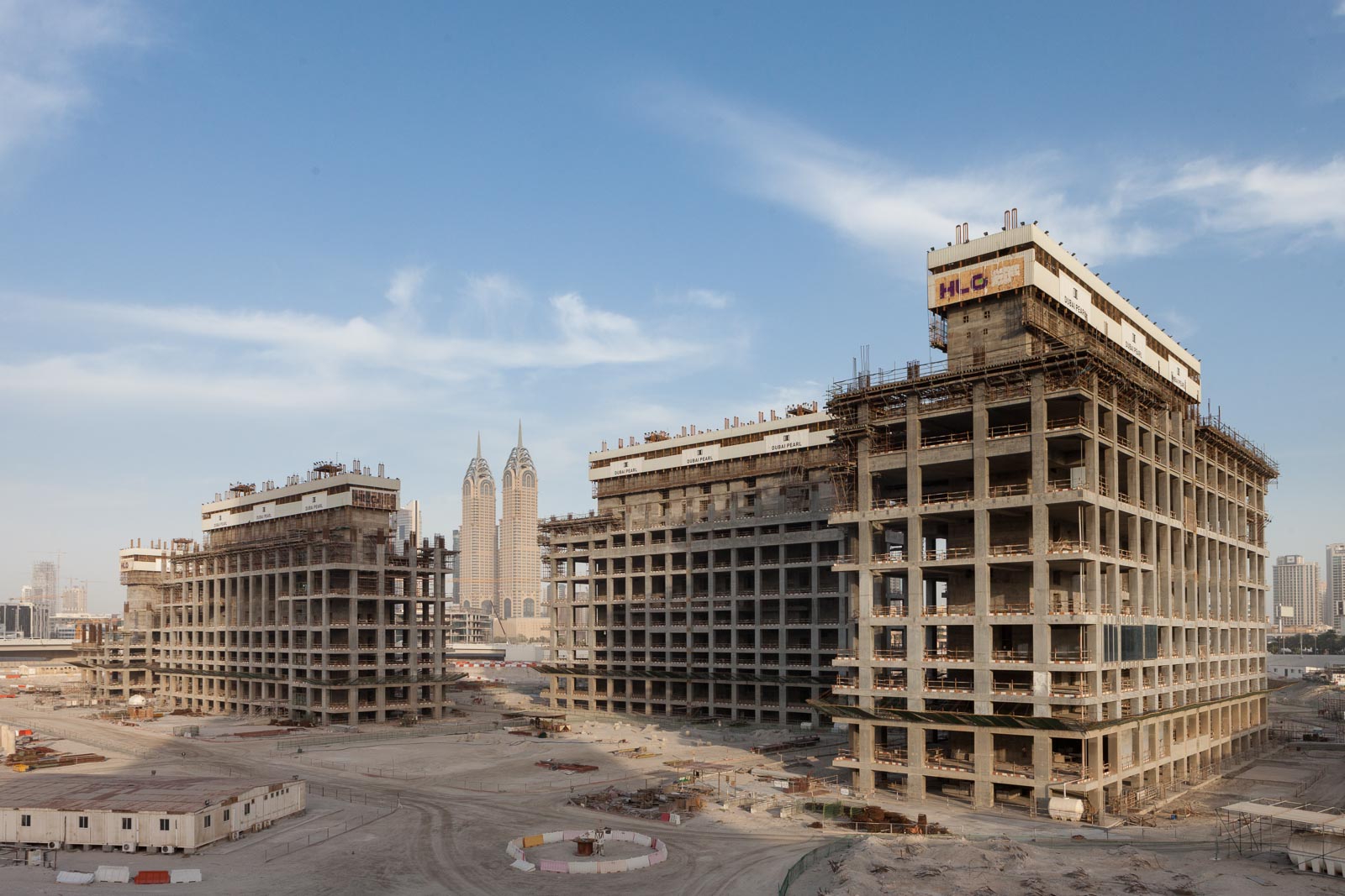 Dubai Pearl, Photo by Milo | Photographer