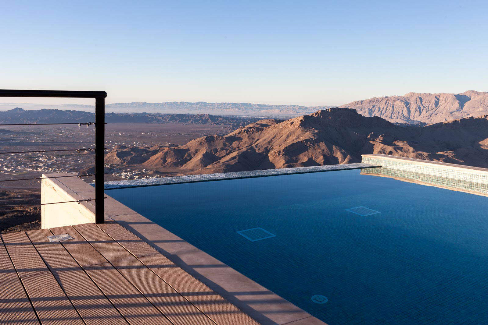 The View 02 Al Hamra, Photo by Milo | Photographer