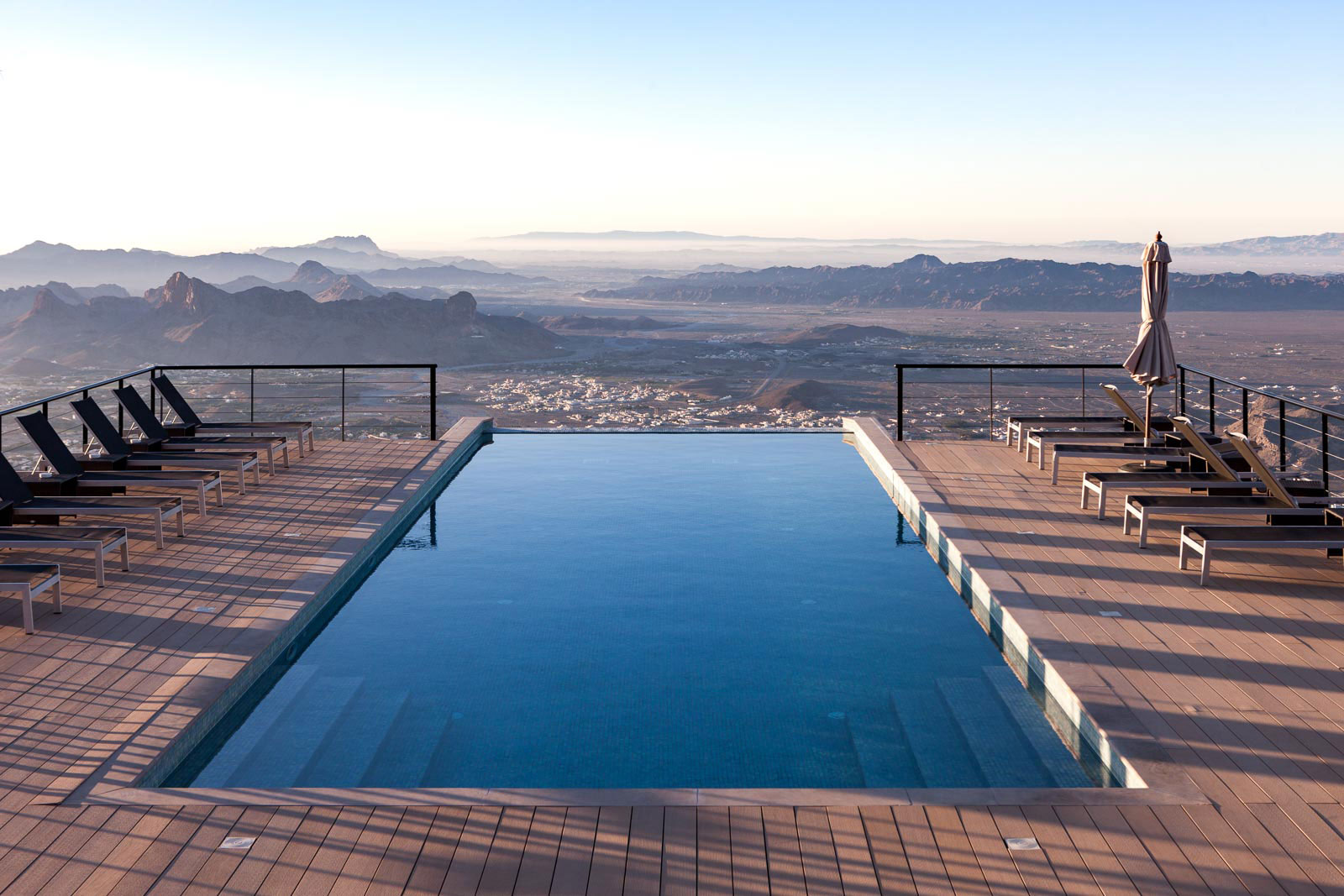 The View 01 Al Hamra, Photo by Milo | Photographer