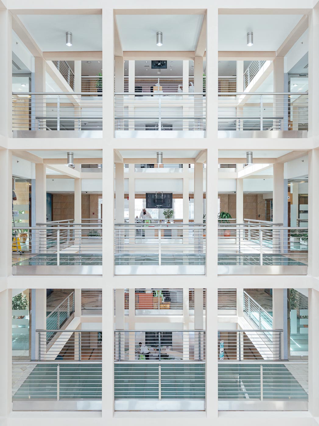 Emirates Islamic Bank, Photo by Milo | Photographer