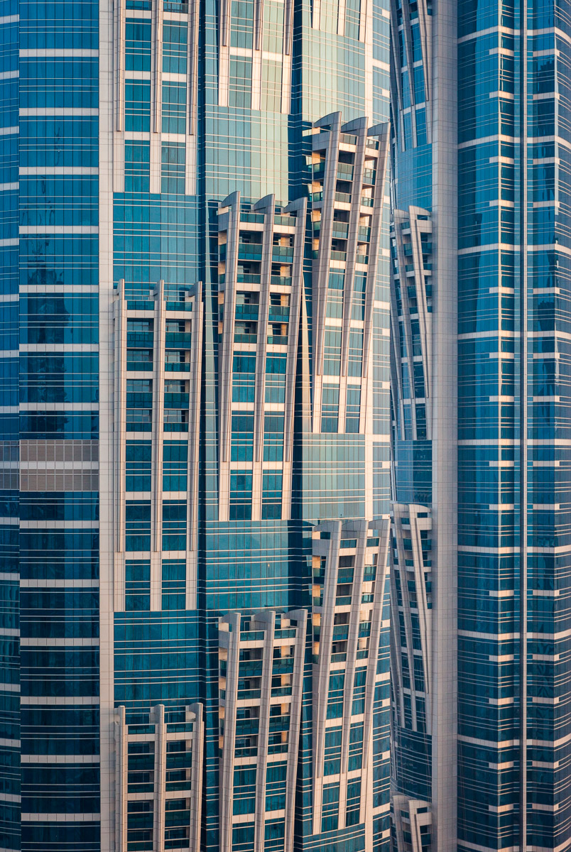 Lines Business Bay, Photo by Milo | Photographer