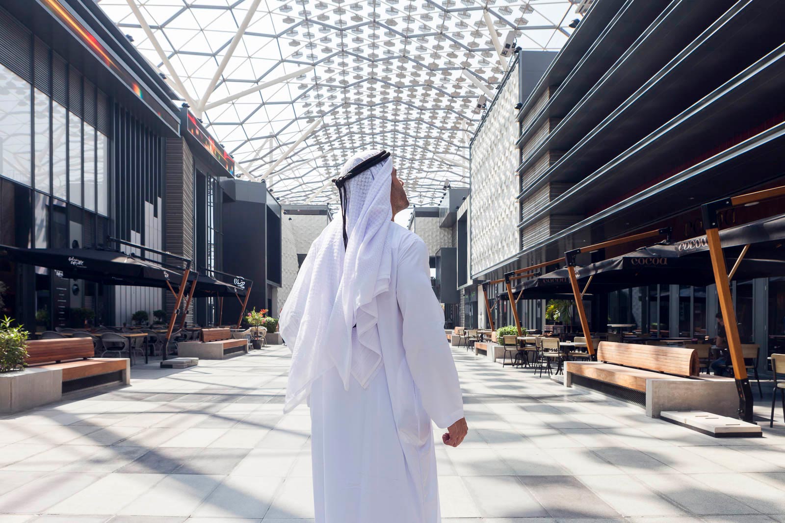 Visa-Meraas Walk 02, Photo by Milo | Photographer